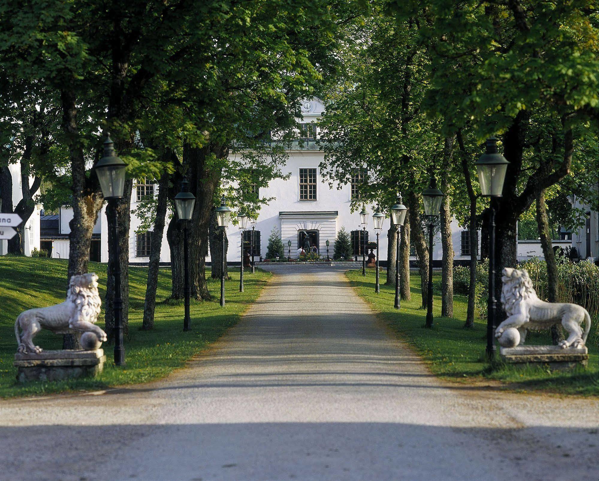 Haringe Slott Hotel Vasterhaninge Exterior photo